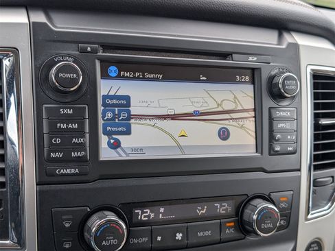 Used 2017 Nissan Titan SL image 19