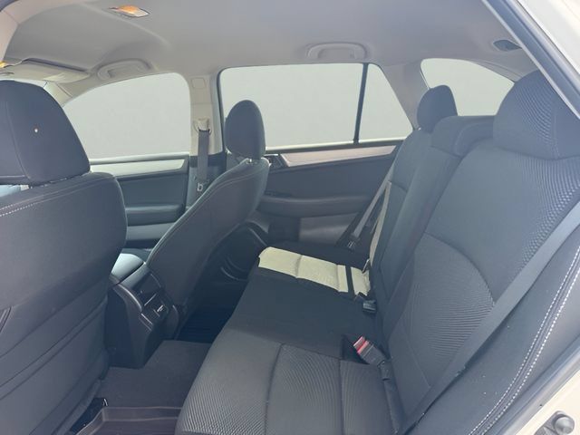 Used 2018 Subaru Outback 2.5i Premium AWD/4WD image 9