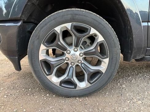 Used 2019 RAM 1500 Limited AWD/4WD image 11