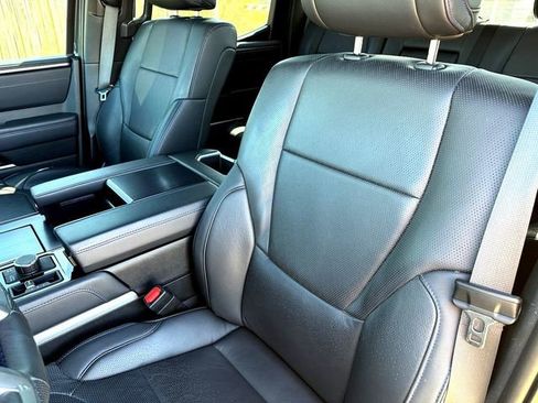 Used 2024 Toyota Tundra Platinum image 10