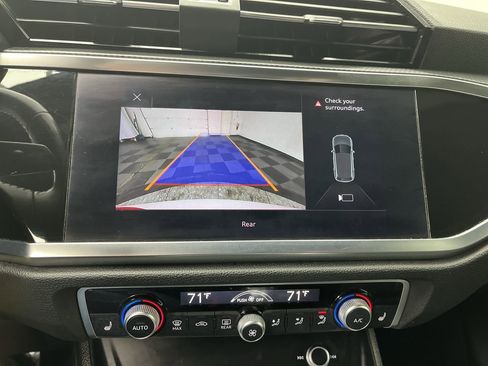 Used 2019 Audi Q3 2.0T Premium image 5