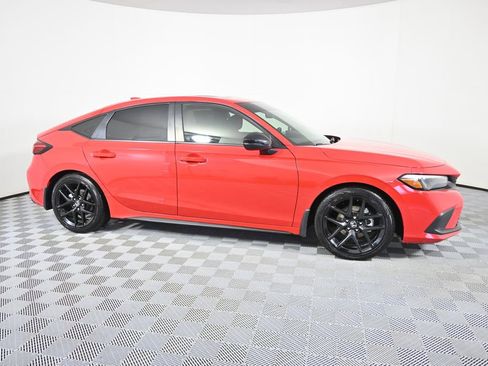 Used 2022 Honda Civic Sport Touring image 8