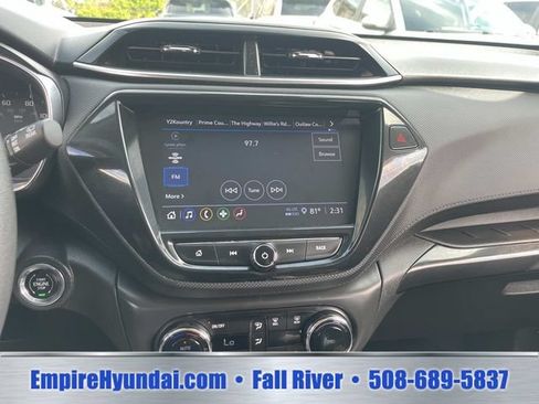Used 2023 Chevrolet TrailBlazer LT w/ Convenience Package FWD image 22