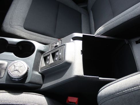 New 2025 Ford Bronco Big Bend image 30