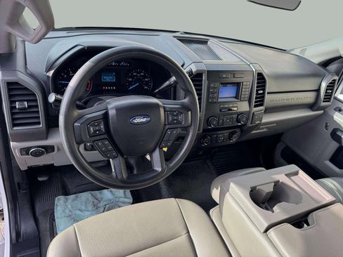 Used 2020 Ford F350 XL w/ Power Equipment Group image 16