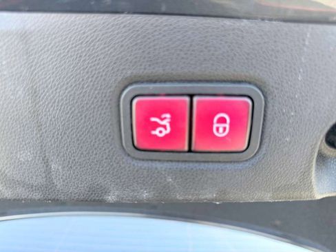 Used 2014 Mercedes-Benz CLS 550 4MATIC image 16