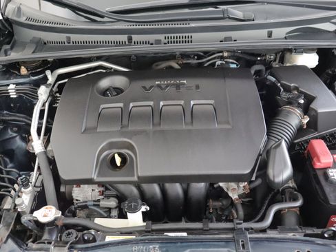 Used 2017 Toyota Corolla LE w/ Carpet Mat Package (TMS) FWD image 26