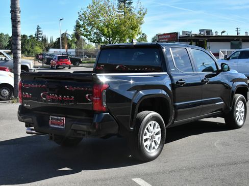 Used 2024 Toyota Tacoma SR5 image 8