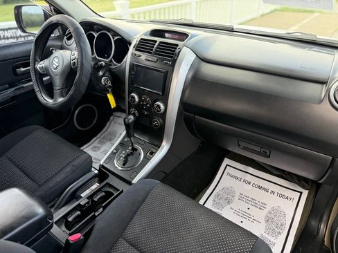 Used 2007 Suzuki Grand Vitara 4WD image 11