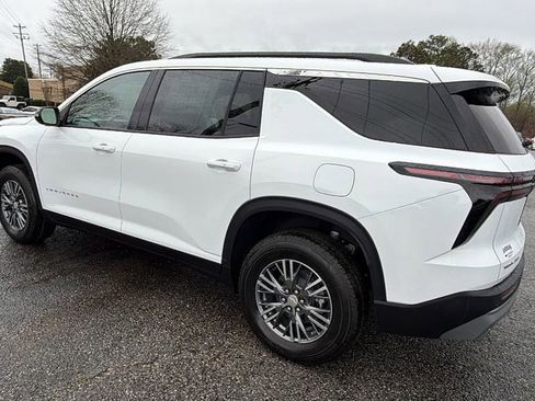 New 2026 Chevrolet Traverse LT image 7