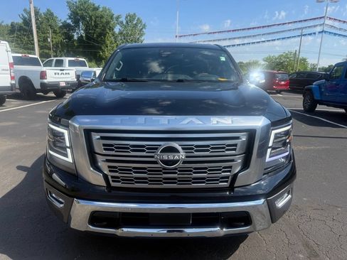 Used 2024 Nissan Titan Platinum Reserve w/ Moonroof Package RWD image 8