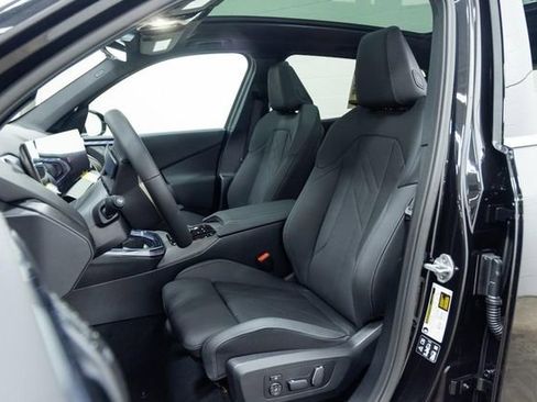 Used 2025 BMW X3 xDrive30i w/ Convenience Package image 26