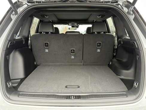 New 2025 Jeep Grand Cherokee Limited w/ Trailer Tow Package image 33