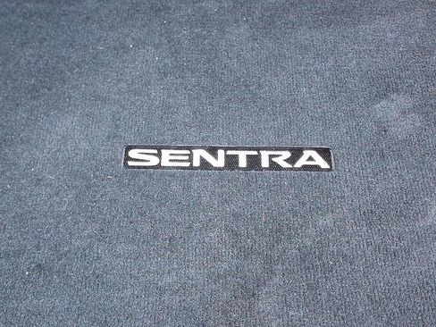 Used 2022 Nissan Sentra SV image 29