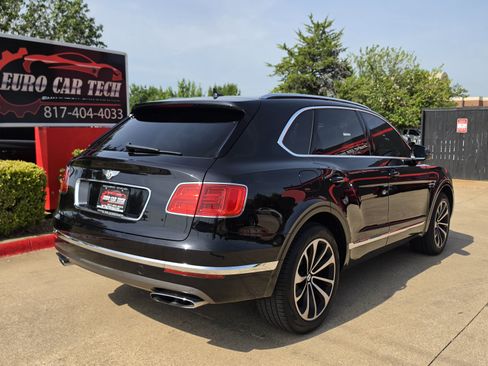 Used 2017 Bentley Bentayga AWD/4WD image 8