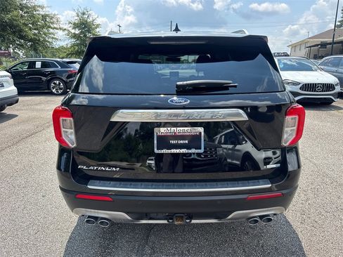 Used 2020 Ford Explorer Platinum w/ Premium Technology Package image 6