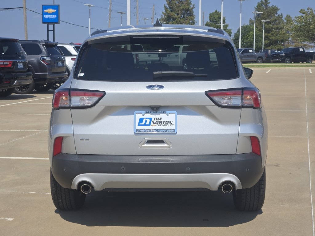 Used 2020 Ford Escape SE FWD image 6