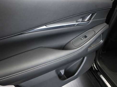 Used 2023 INFINITI QX60 Luxe w/ Vision Package image 16