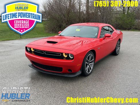 Used 2023 Dodge Challenger R/T RWD image 1
