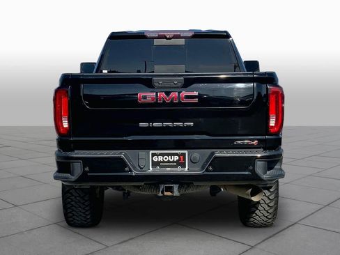 Used 2020 GMC Sierra 2500 AT4 w/ AT4 Premium Package image 5