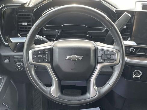 Used 2022 Chevrolet Silverado 1500 RST image 12
