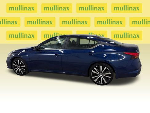 Used 2021 Nissan Altima 2.5 SR w/ SR Premium Package FWD image 13