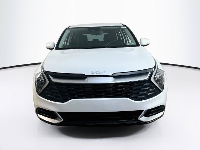 Used 2025 Kia Sportage LX AWD/4WD image 2