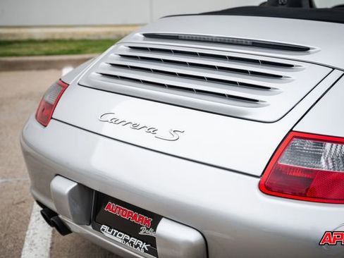 Used 2006 Porsche 911 Carrera S image 27