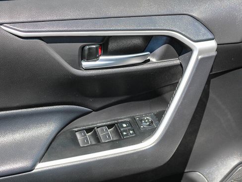 Certified 2025 Toyota RAV4 XLE w/ Convenience Package FWD image 12