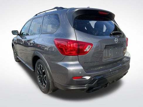 Used 2019 Nissan Pathfinder SL image 4