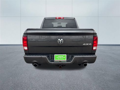 Used 2017 RAM 1500 Express image 4