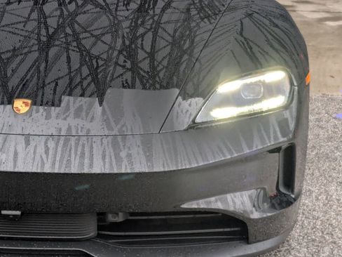 New 2026 Porsche Taycan 4S AWD/4WD image 12