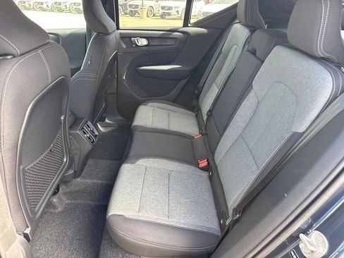 New 2026 Volvo XC40 B5 Core w/ Climate Package AWD/4WD image 8