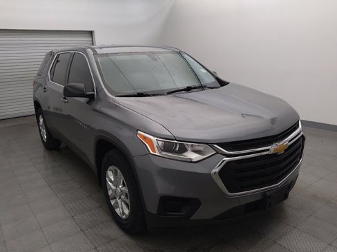 Used 2020 Chevrolet Traverse LS FWD image 13