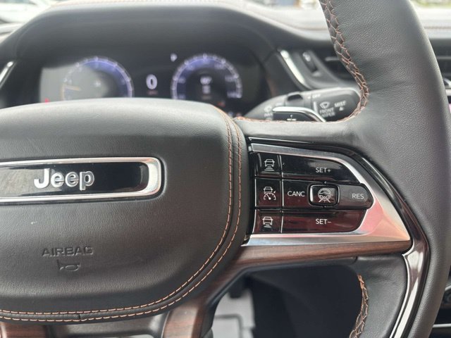 Used 2024 Jeep Grand Cherokee L Summit AWD/4WD image 18