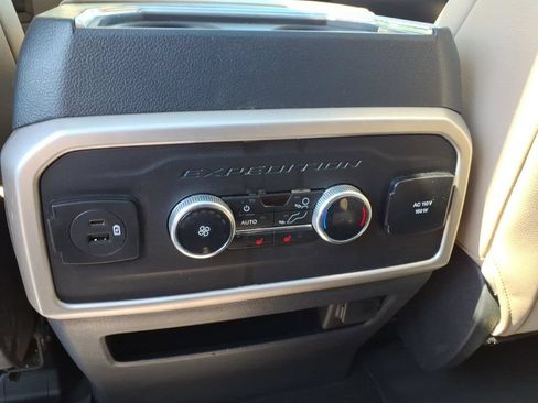 Used 2023 Ford Expedition Max Limited AWD/4WD image 14