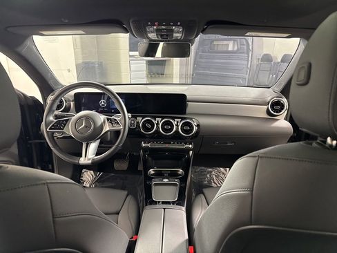 Certified 2025 Mercedes-Benz CLA 250 4MATIC image 25