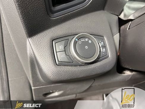 Used 2019 Ford Escape SE image 19