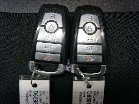 Used 2021 Ford Explorer Platinum w/ Equipment Group 601A image 21