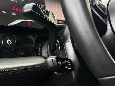 Used 2022 Porsche Taycan GTS image 14