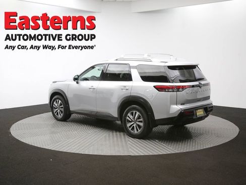 Used 2023 Nissan Pathfinder SL image 62