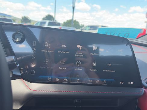 New 2026 Chevrolet Corvette E-Ray w/ Stealth Interior Trim Package AWD/4WD image 17