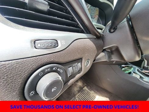 Used 2017 Jeep Cherokee Overland w/ Technology Group FWD image 23