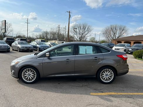 Used 2012 Ford Focus SEL FWD image 8