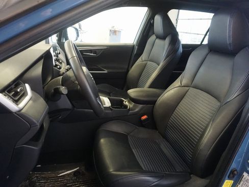 Used 2022 Toyota RAV4 XSE image 18