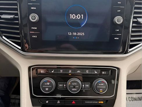 Used 2019 Volkswagen Atlas SEL Premium image 29