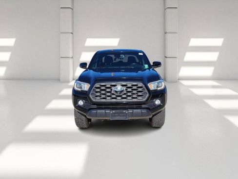 Used 2021 Toyota Tacoma TRD Off-Road w/ Technology Package image 2