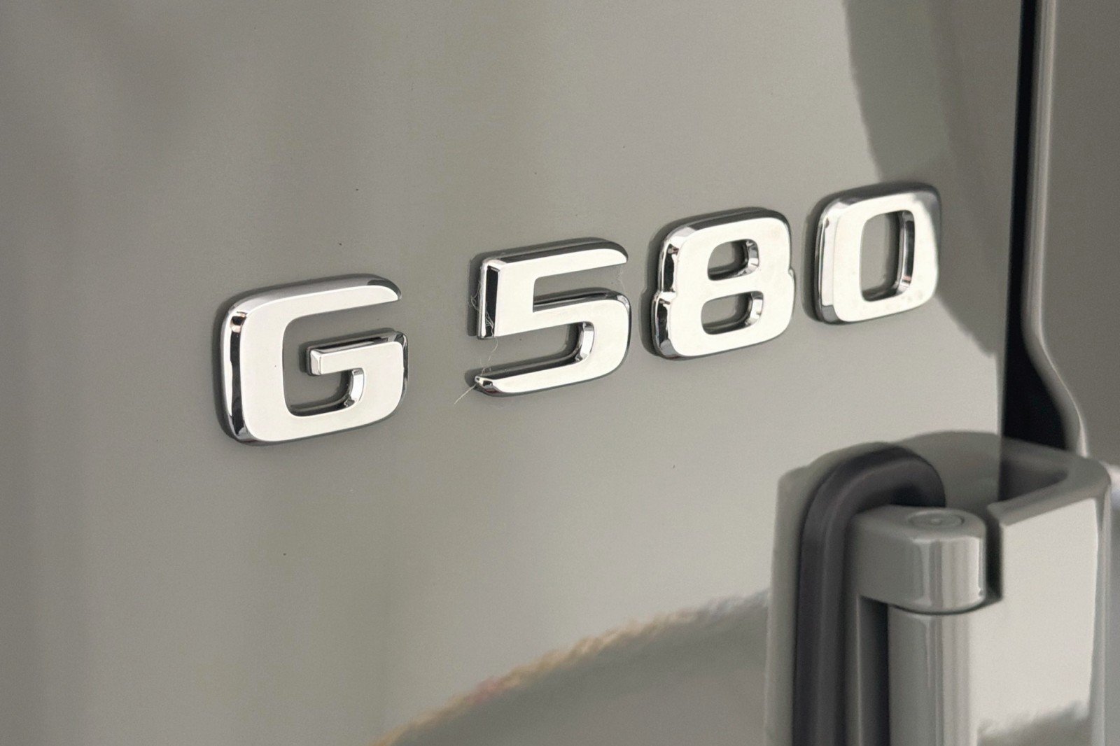 New 2027 Mercedes-Benz G 580 e image 8