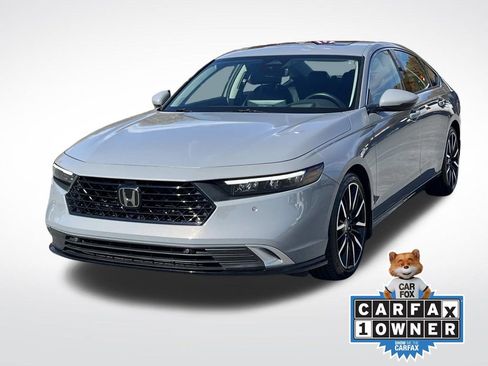 Used 2024 Honda Accord Touring image 8