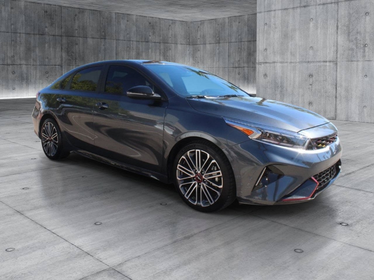 Used 2023 Kia Forte GT FWD image 5